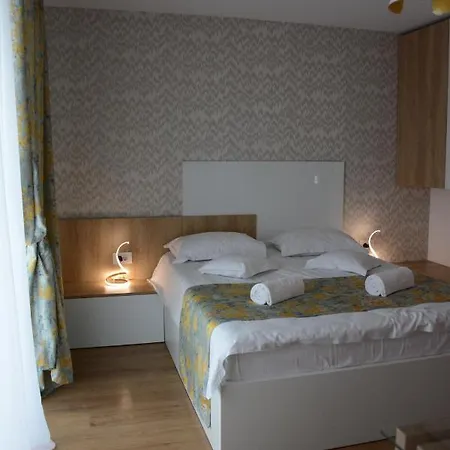 Luxury Panorama Apartament,coresi