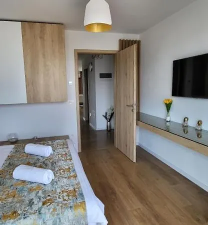 아파트 Luxury Panorama Apartament,coresi 브라쇼브