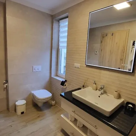 Luxury Panorama Apartament,coresi Daire *