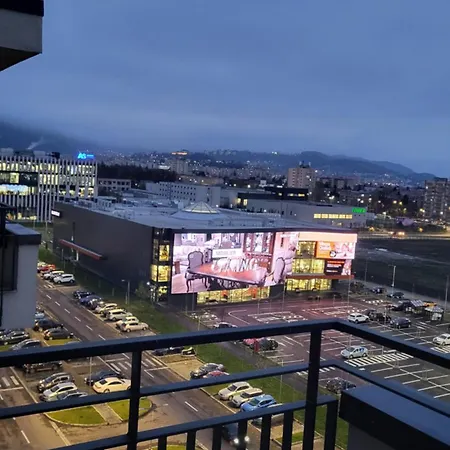 Lägenhet Luxury Panorama Apartament,coresi Braşov