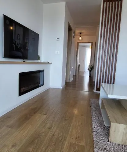 Luxury Panorama Apartament,coresi Lägenhet *